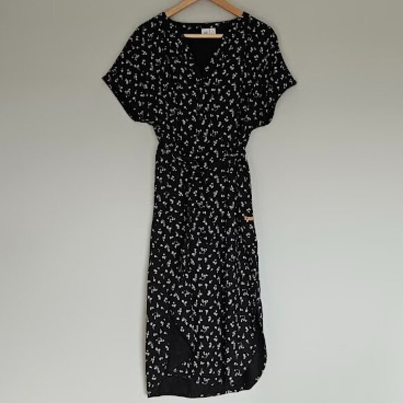 Tentree Tencel Floral Shirt Dress - Size Medium - Picture 2 of 8